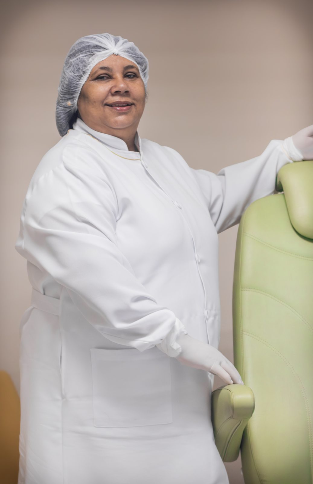 Alexandra Lima, podóloga em Piracicaba, no consultório